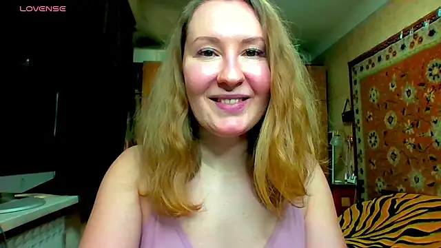 Snapshot of AnnaXLovers chatting on March 12, 2:12 pm AnnaXLovers online show from March 12, 2:12 pm