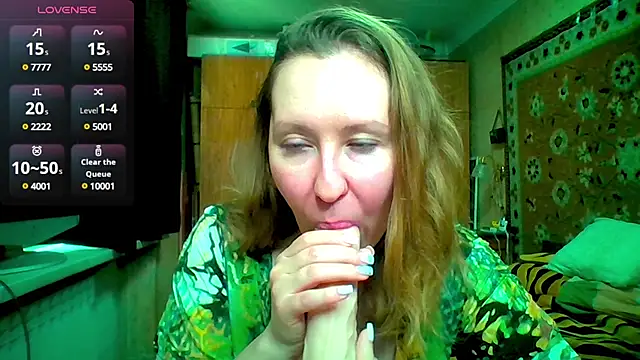 Snapshot of AnnaXLovers chatting on March 21, 9:45 am AnnaXLovers online show from March 21, 9:45 am