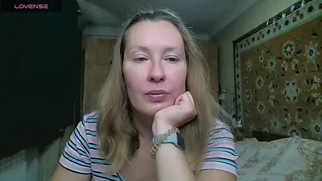 Snapshot of AnnaXLovers chatting on September 12, 8:58 am AnnaXLovers online show from September 12, 8:58 am