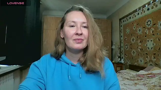 Snapshot of AnnaXLovers chatting on October 10, 12:15 pm AnnaXLovers online show from October 10, 12:15 pm