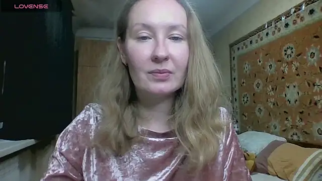 Snapshot of AnnaXLovers chatting on October 21, 10:05 am AnnaXLovers online show from October 21, 10:05 am