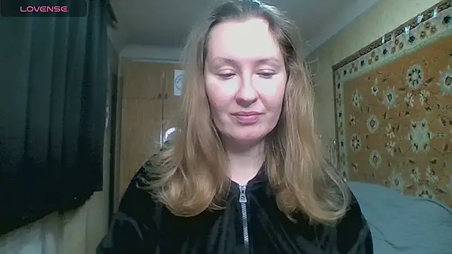 Snapshot of AnnaXLovers chatting on December 15, 2:54 pm AnnaXLovers online show from December 15, 2:54 pm