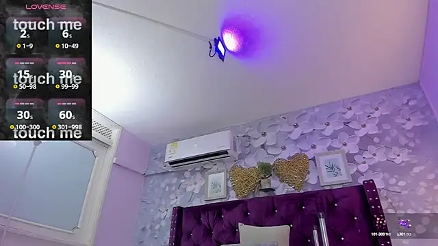 Danee 19  online show from March 18, 11:30 am