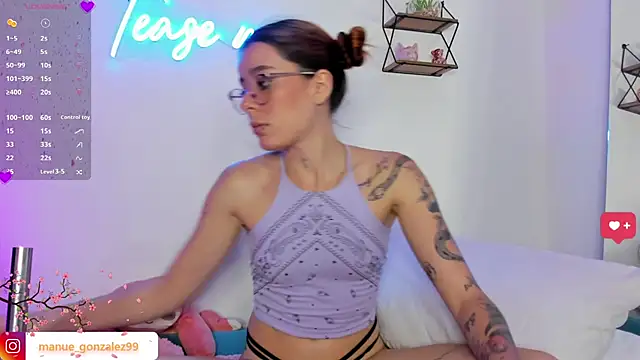 Manuela monroe online show from January 12, 2:30 pm