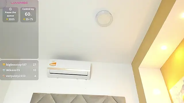 Adelehottman online show from February 19, 8:41 pm