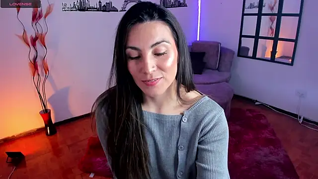 Snapshot of Elizabeth_taylor_b chatting on February 25, 6:42 pm Elizabeth taylor b online show from February 25, 6:42 pm