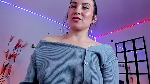 Snapshot of Elizabeth_taylor_b chatting on March 20, 9:24 pm Elizabeth taylor b online show from March 20, 9:24 pm