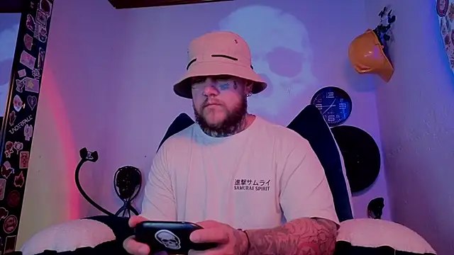 Ash gusbig online show from September 16, 2:56 am