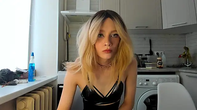  Alice Kitty online show from January 7, 8:45 am