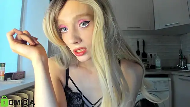  Alice Kitty online show from January 28, 12:00 pm