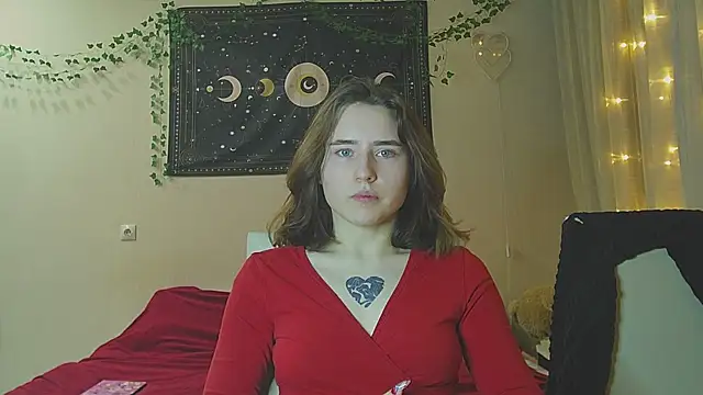 Snapshot of Aurora_workerr chatting on December 28, 3:59 pm Aurora workerr online show from December 28, 3:59 pm