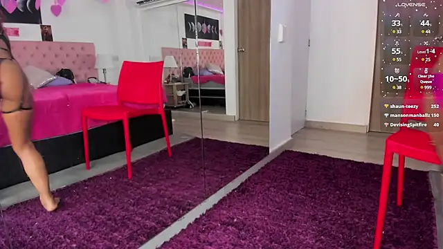 Paytonferrara online show from February 24, 9:10 am