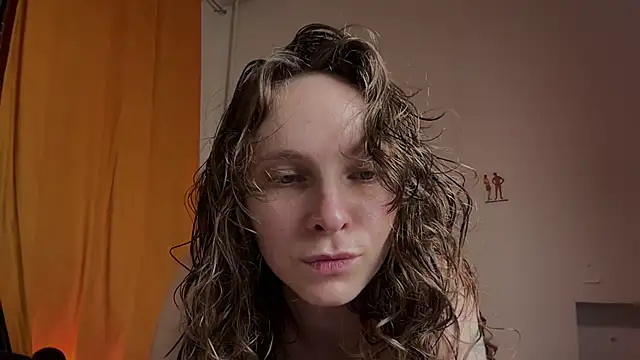 MikkyMoony online show from November 21, 1:32 pm