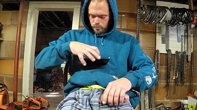 Bigoleslong98765 online show from November 16, 3:17 pm