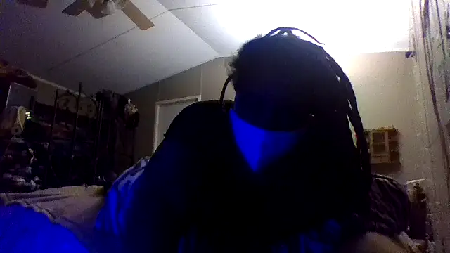 Snapshot of EbonyFetishQueen chatting on September 10, 6:24 am EbonyFetishQueen online show from September 10, 6:24 am