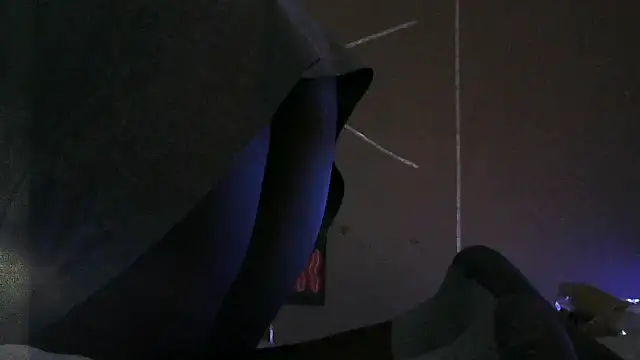 Snapshot of EbonyFetishQueen chatting on November 3, 4:30 pm EbonyFetishQueen online show from November 3, 4:30 pm