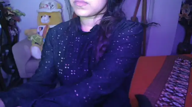 Most-Beautiful-Queen online show from December 18, 6:35 pm