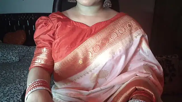 Most-Beautiful-Queen online show from September 10, 6:30 pm