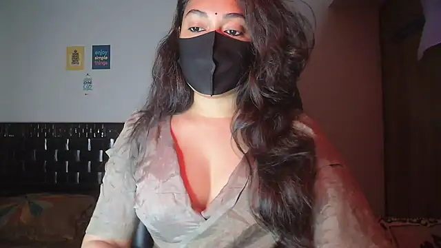 Most-Beautiful-Queen online show from November 2, 7:05 pm