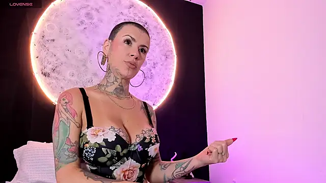 GinebraaFox  online show from March 6, 2:29 pm