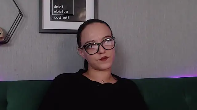 IzabelllNoir online show from February 1, 4:00 pm