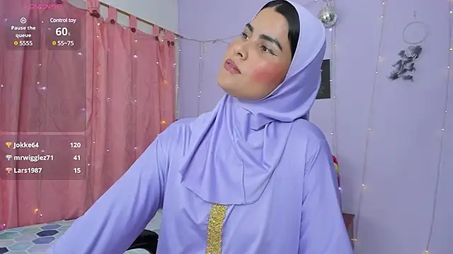 AishaAmin  online show from January 16, 3:56 pm