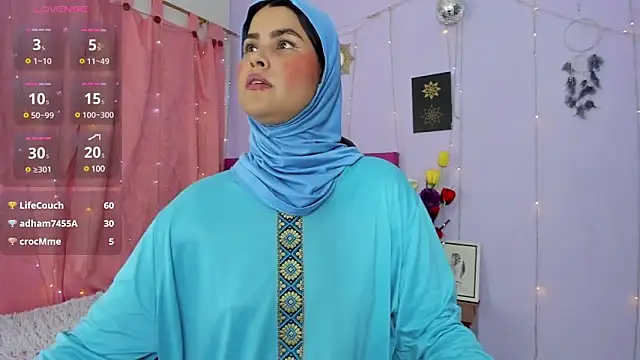 AishaAmin  online show from January 21, 4:05 pm