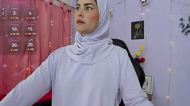 AishaAmin  online show from January 23, 12:09 pm