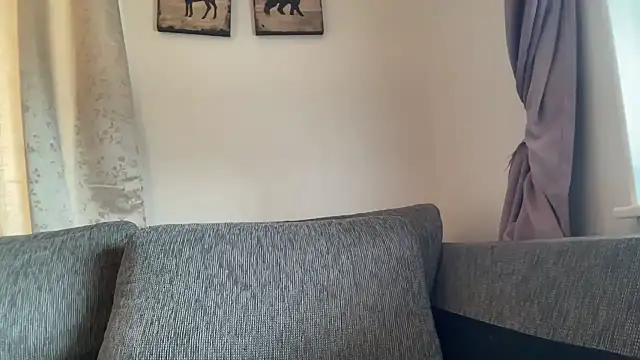 cumwithmee3 online show from March 8, 12:30 pm