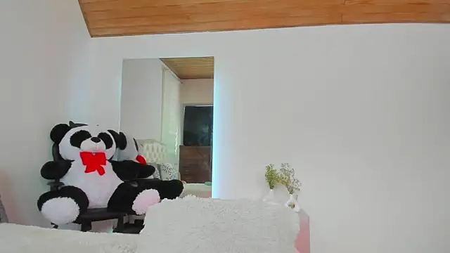 AtheneaRossi online show from March 13, 7:39 pm