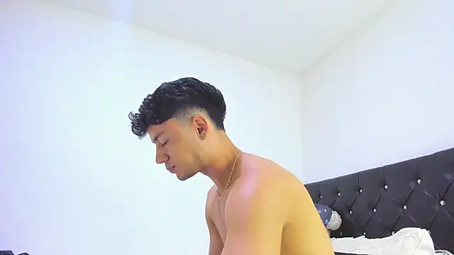 Sebastian-Dash online show from February 7, 5:52 am