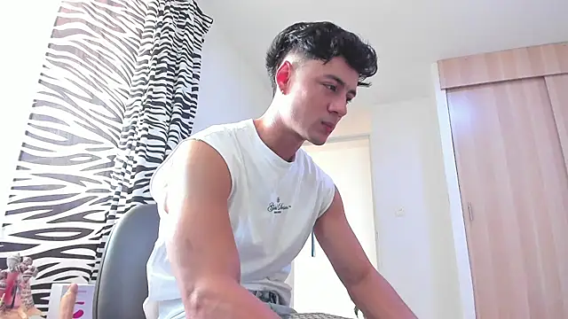 Sebastian-Dash online show from March 1, 8:42 pm