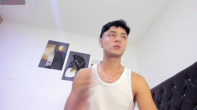 Sebastian-Dash online show from October 18, 9:04 pm