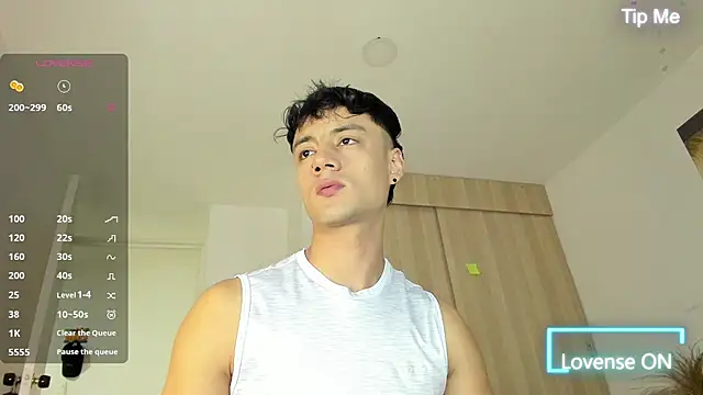 Sebastian-Dash online show from November 19, 11:05 pm