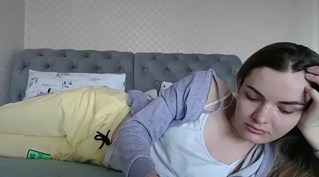  JustmeHere  online show from February 13, 12:43 pm