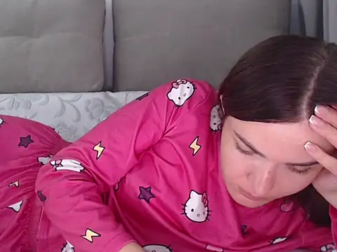  JustmeHere  online show from October 3, 6:32 am