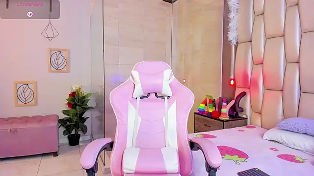 Shasa 8 online show from February 14, 8:15 pm