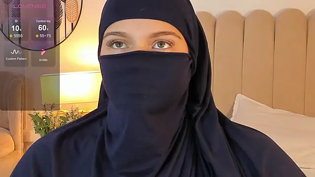 anna-henao online show from December 6, 3:33 pm