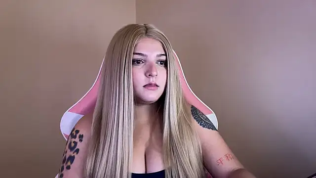 SweetPaige  online show from January 26, 8:45 pm