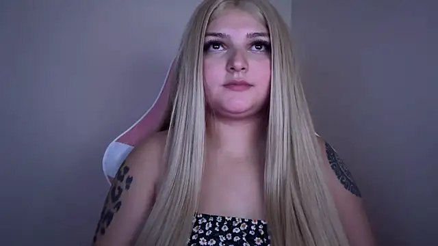 SweetPaige  online show from January 29, 9:07 pm