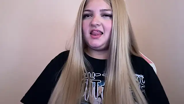 SweetPaige  online show from February 1, 7:34 pm