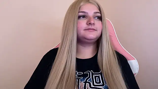 SweetPaige  online show from February 2, 7:46 pm