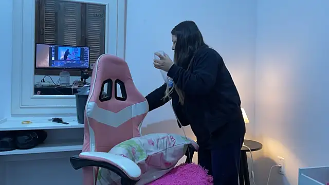 SweetPaige  online show from September 14, 2:05 pm