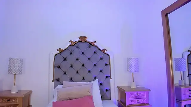 Pushaina   online show from December 2, 3:04 am