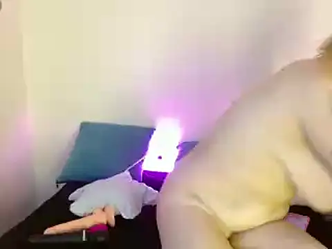 kittycatw online show from January 5, 6:56 pm