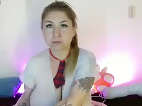 kittycatw online show from January 7, 9:07 am