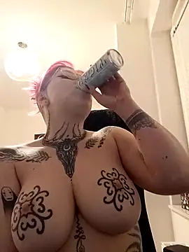 divine eve online show from February 15, 10:42 pm