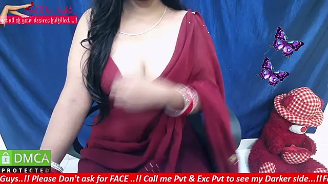 Snapshot of _mOOn_light_ chatting on January 1, 12:44 pm mOOn light online show from January 1, 12:44 pm