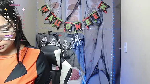 lindsay sweet2 online show from October 26, 5:57 am