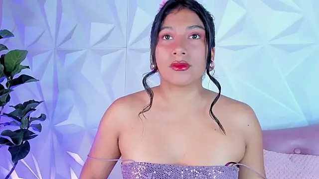 LinnaGardenia online show from January 25, 2:14 pm